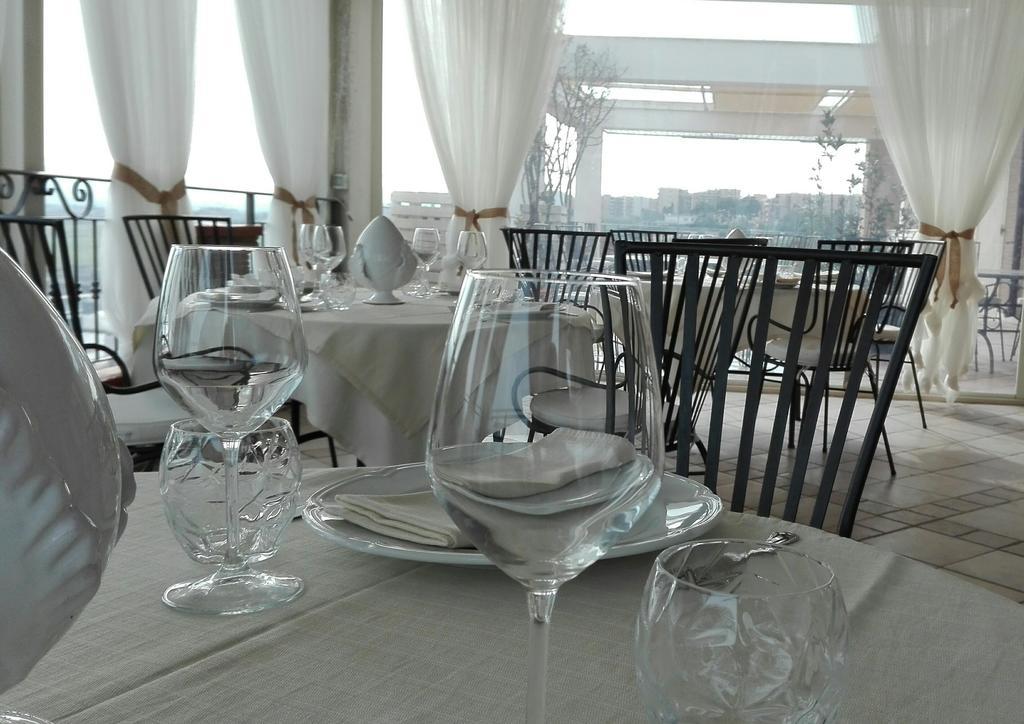 Le Nicchie Guest House ลูเชรา ภายนอก รูปภาพ