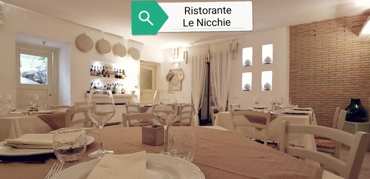 Le Nicchie Guest House ลูเชรา ภายนอก รูปภาพ