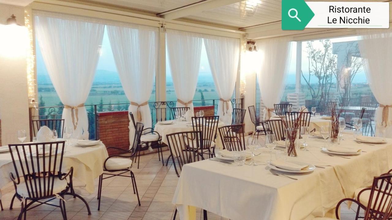 Le Nicchie Guest House ลูเชรา ภายนอก รูปภาพ