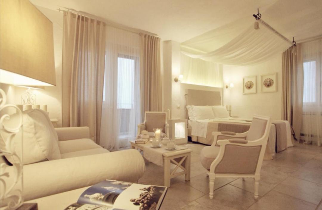Le Nicchie Guest House ลูเชรา ภายนอก รูปภาพ